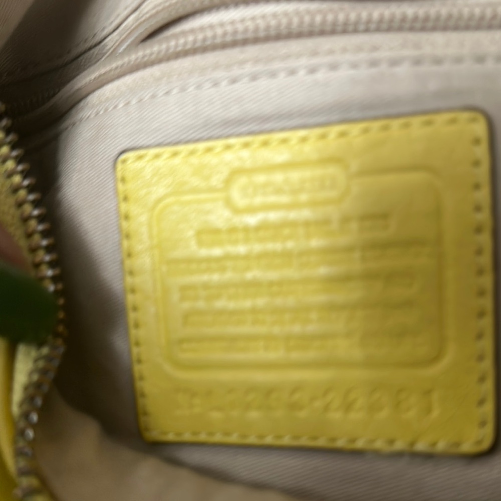 Coach Yellow Leather Shoulder Bag - Picture 3 of 4